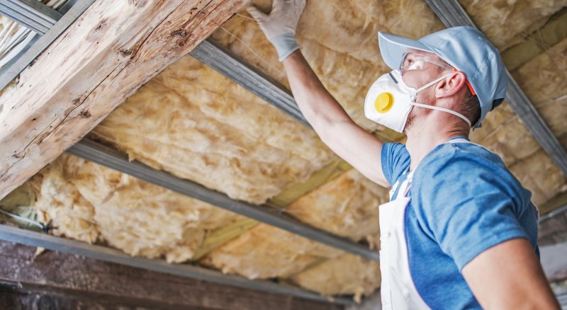 Faut-il isoler par l’intérieur ou par l’extérieur ?